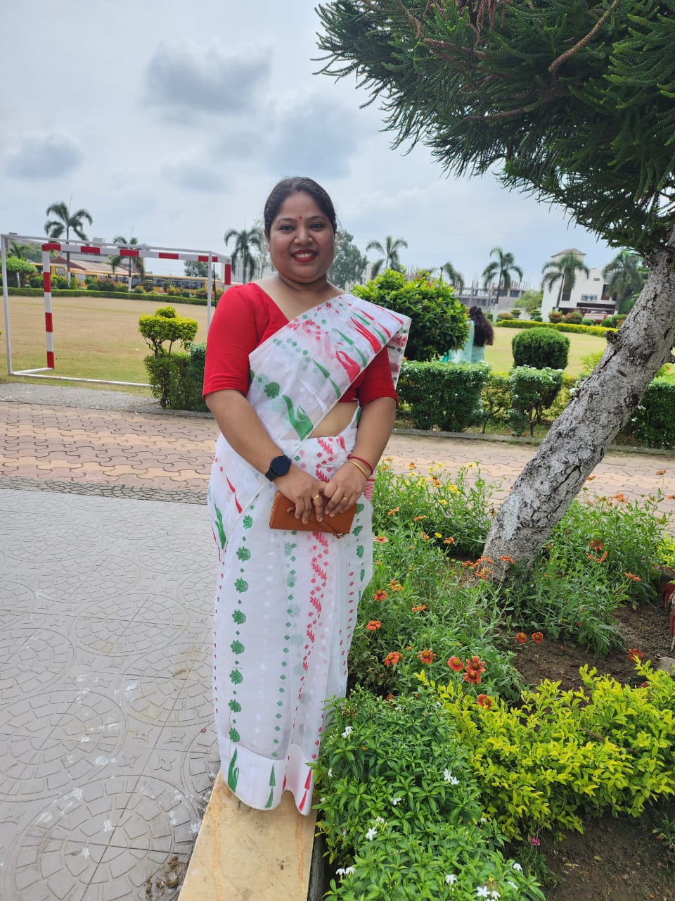 DR. SUMONA DAS